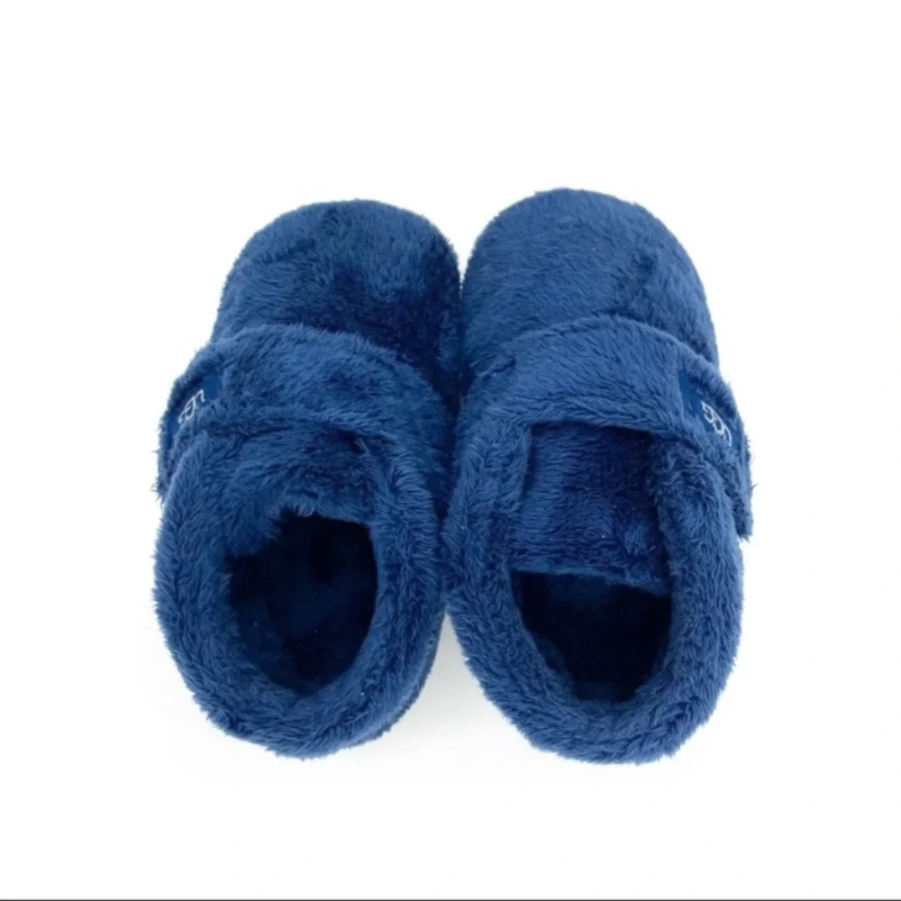 Ugg Bixbee Fleece Baby Shoes in Navy Blue Size 4/5 New with Box Style RN 88276